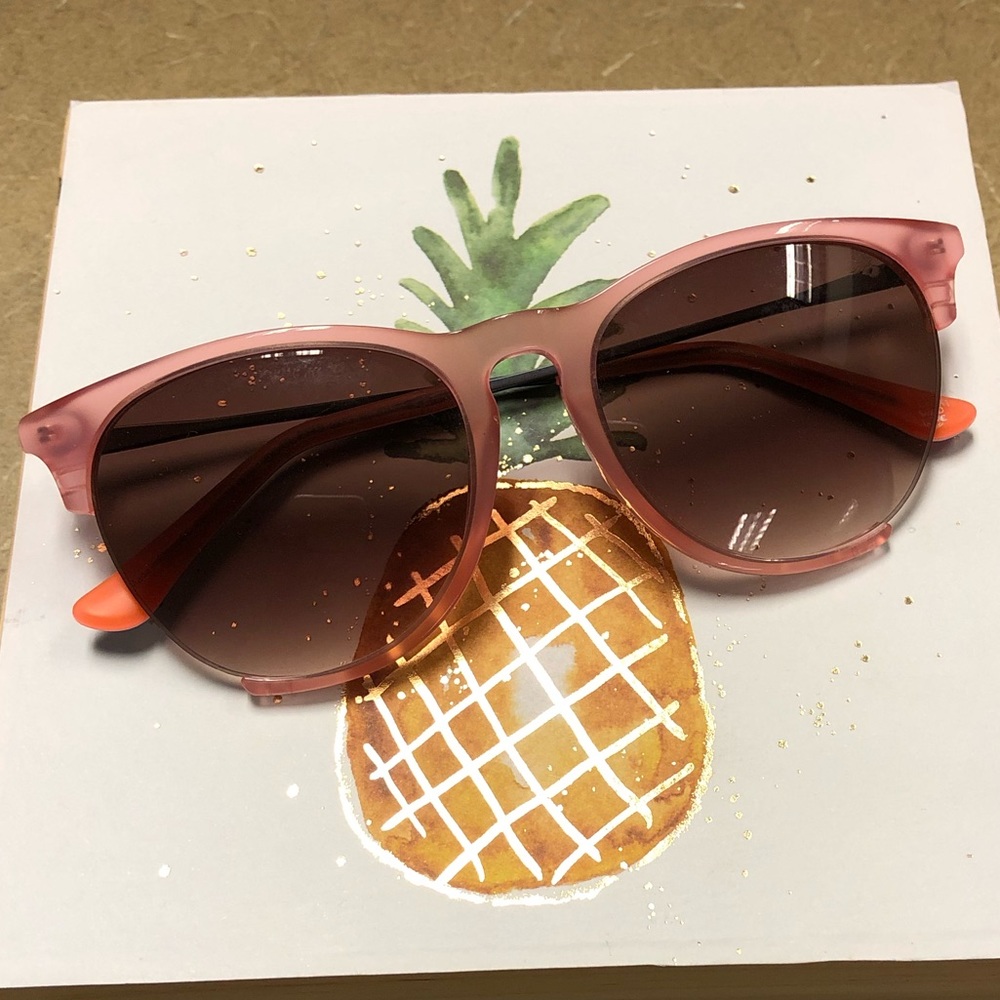Pink Chilli Beans sunglasses